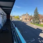 Niagara Parkway Court Motel