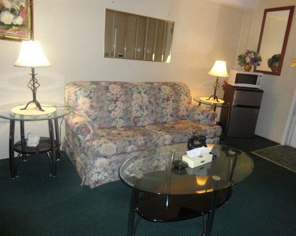 Parkway Court Motel 2*