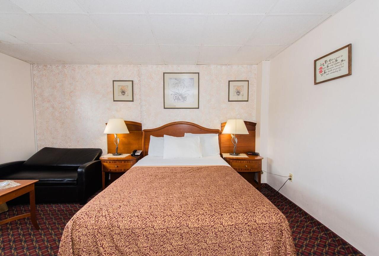 Motel Parkway Court Niagara Falls